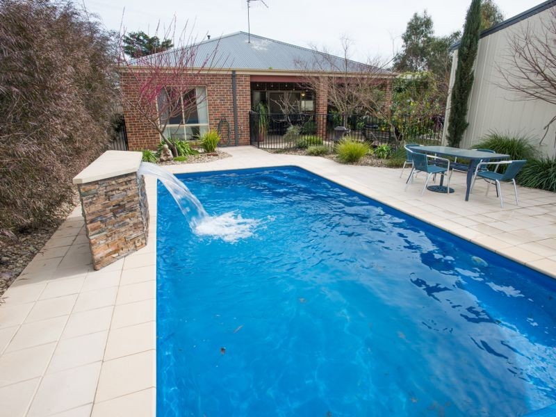 19 Olivers Road, Benalla VIC 3672