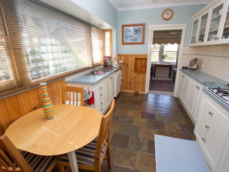 24 South St, Benalla VIC 3672