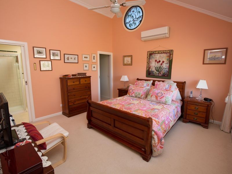 24 South St, Benalla VIC 3672