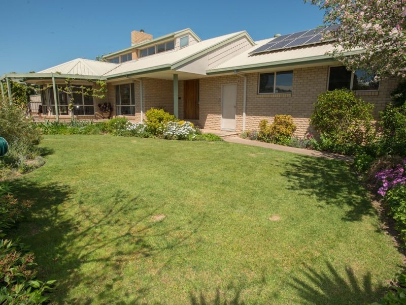 21 South Street, Benalla VIC 3672