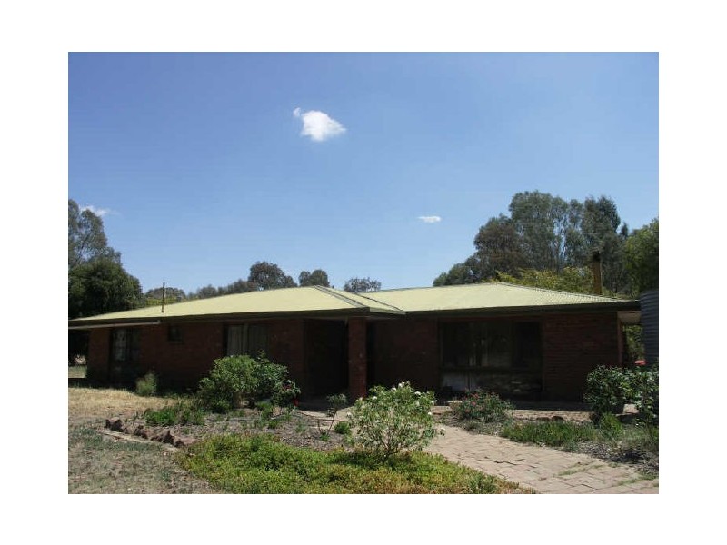 172 Basin Road, Benalla VIC 3672