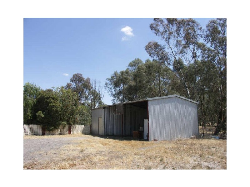 172 Basin Road, Benalla VIC 3672