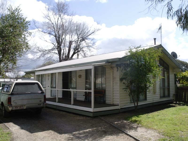 9 Gillies Street, Benalla VIC 3672