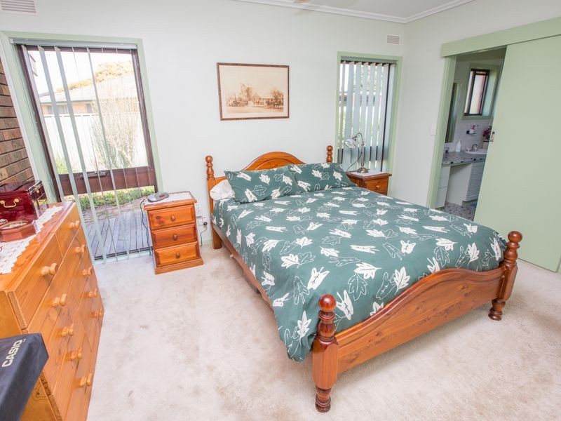 18 Warana Court, Benalla VIC 3672