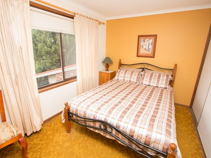 18 Warana Court, Benalla VIC 3672