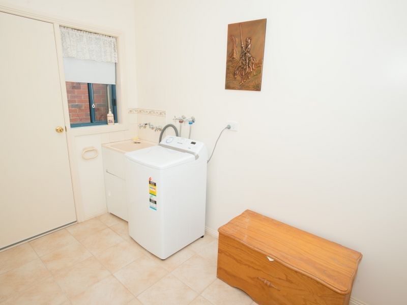 9 Monash Drive, Benalla VIC 3672