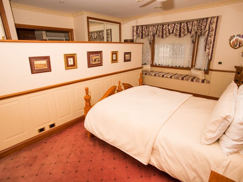 81 Hairs Lane, Benalla VIC 3672