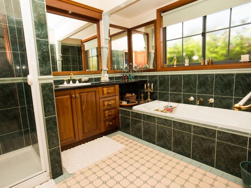 81 Hairs Lane, Benalla VIC 3672