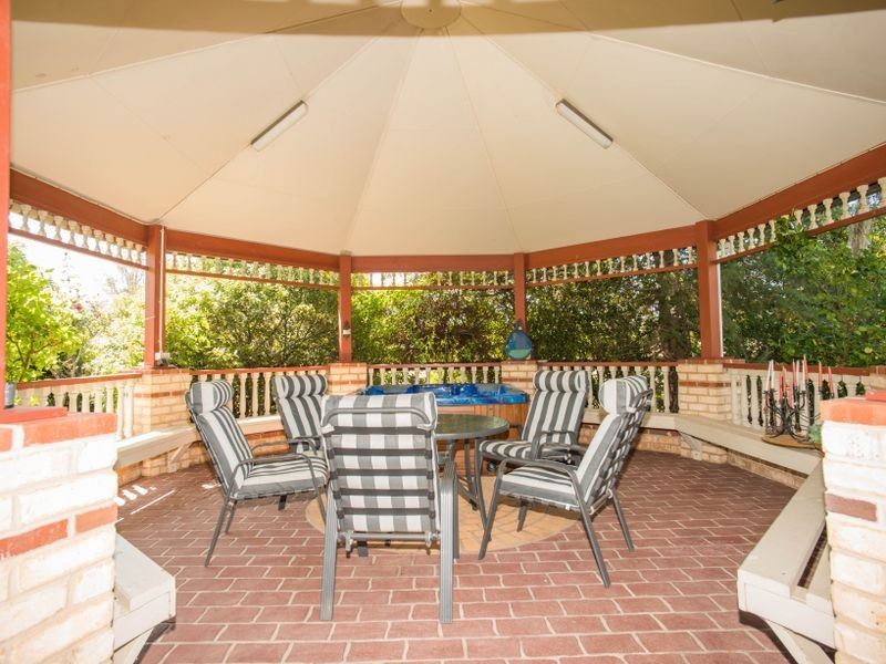 81 Hairs Lane, Benalla VIC 3672