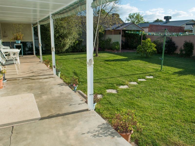 16 McGill, Benalla VIC 3672