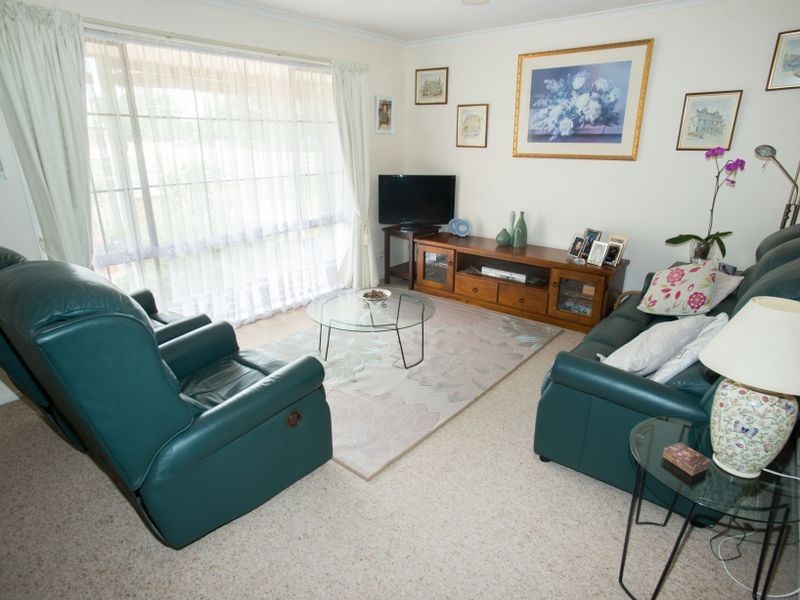 2/18 Charles Street, Benalla VIC 3672