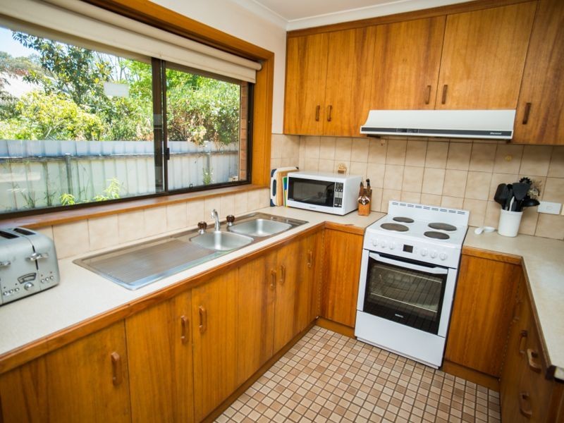 6 Diplomat Court, Benalla VIC 3672