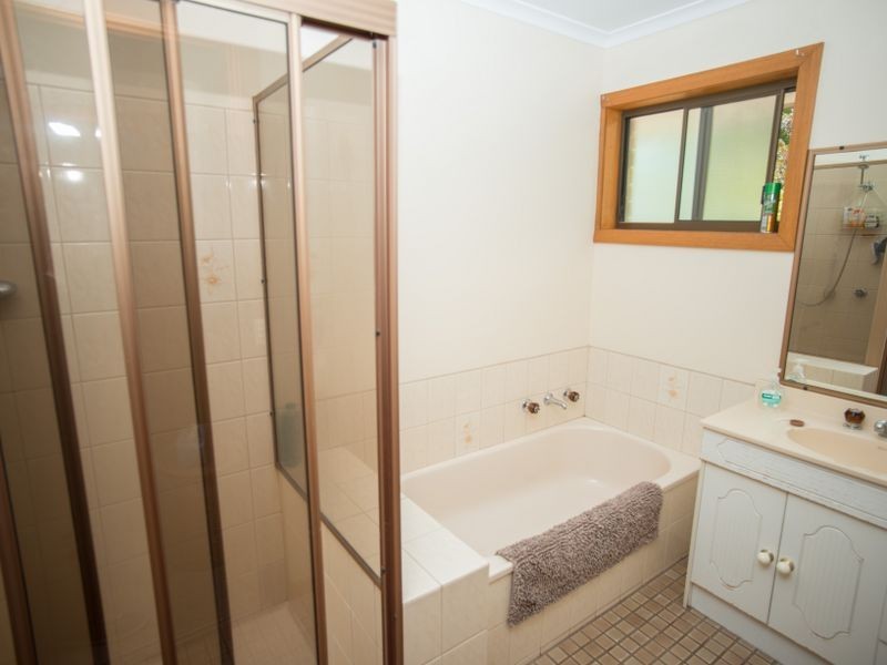 6 Diplomat Court, Benalla VIC 3672