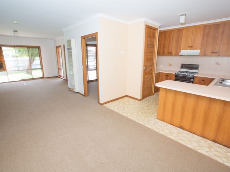 2/10 Ledger Court, Benalla VIC 3672