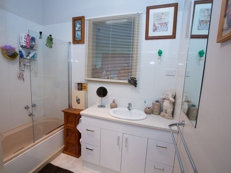 31 Maginness Street, Benalla VIC 3672