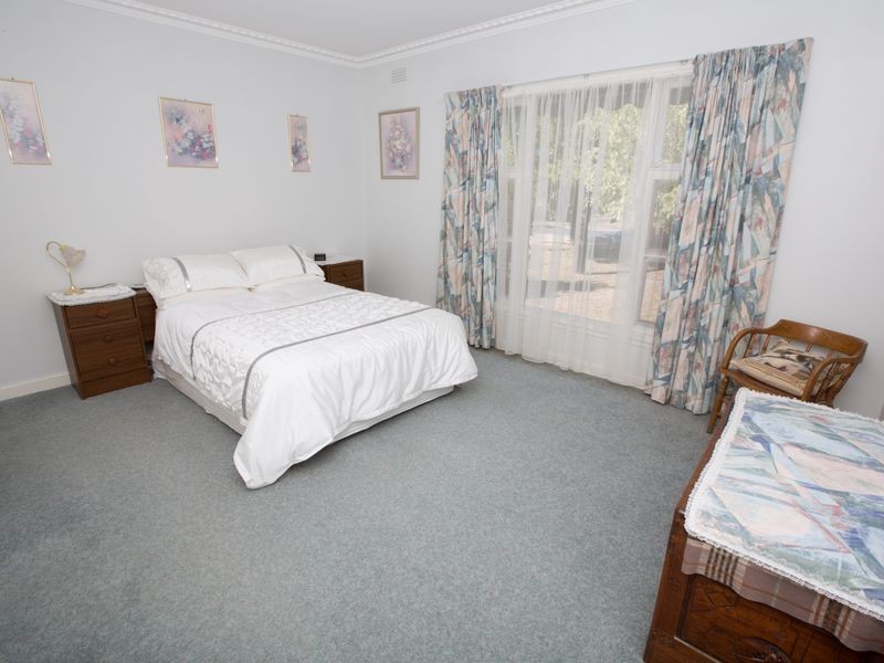 10 Charles Street, Benalla VIC 3672