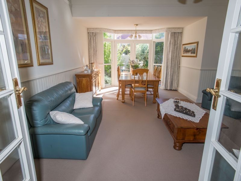 18 Gray Street, Benalla VIC 3672