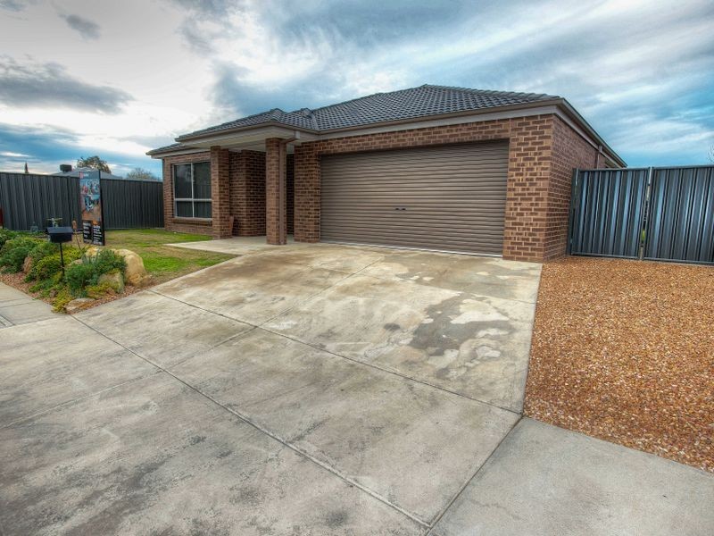 3 Alexander Gray Lane, Benalla VIC 3672