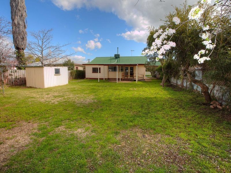 9 Swanlea Avenue, Benalla VIC 3672