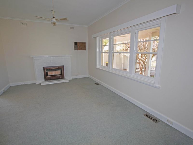 10 Deas Street, Benalla VIC 3672