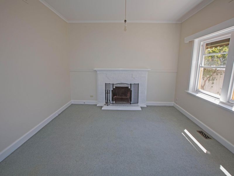 10 Deas Street, Benalla VIC 3672