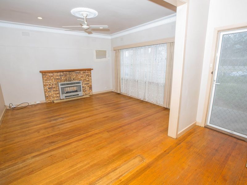 24 Shadforth St, Benalla VIC 3672