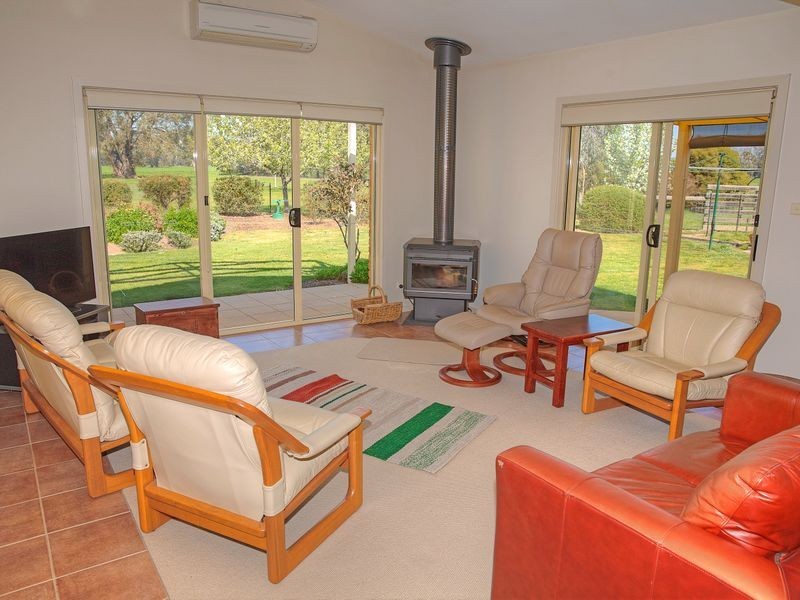 85 Dobson Road, Benalla VIC 3672