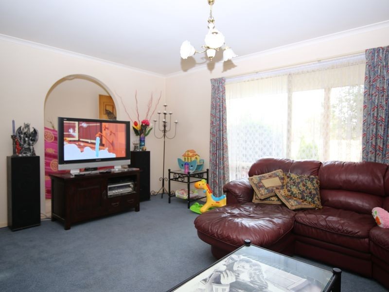 74 Willis Little Drive, Benalla VIC 3672