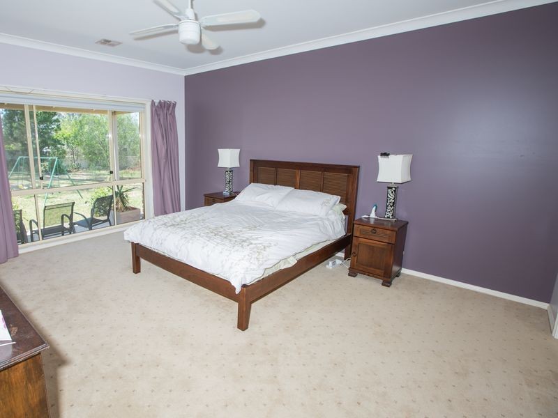 13 Shawbrook Ave, Benalla VIC 3672