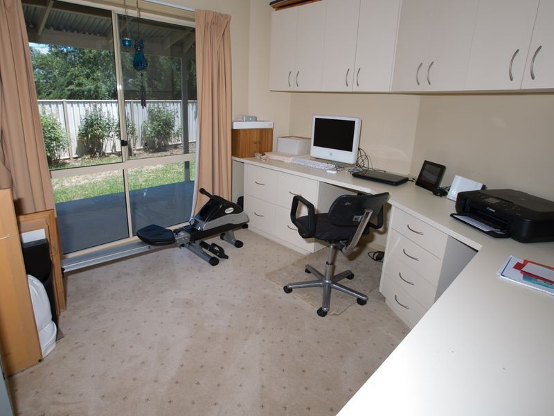 13 Shawbrook Ave, Benalla VIC 3672