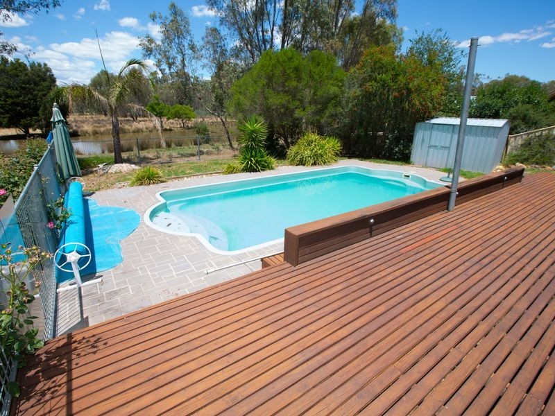 13 Shawbrook Ave, Benalla VIC 3672