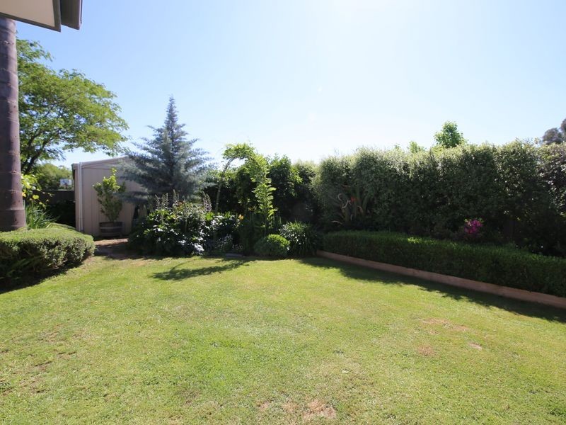 2 Knights Lane, Benalla VIC 3672