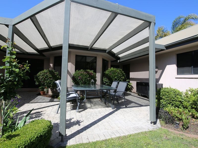 2 Knights Lane, Benalla VIC 3672