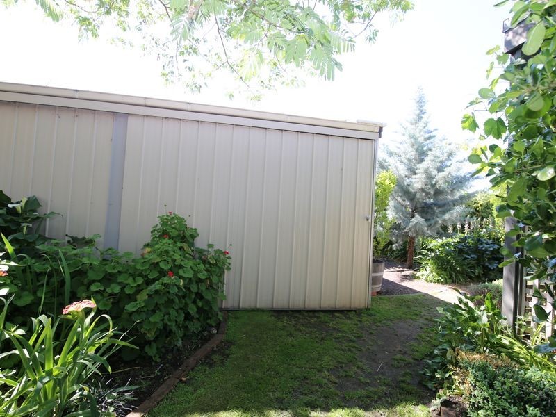 2 Knights Lane, Benalla VIC 3672