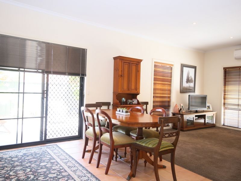 2/21 Waller Street, Benalla VIC 3672