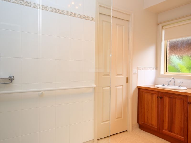 2A Exton Crescent, Benalla VIC 3672