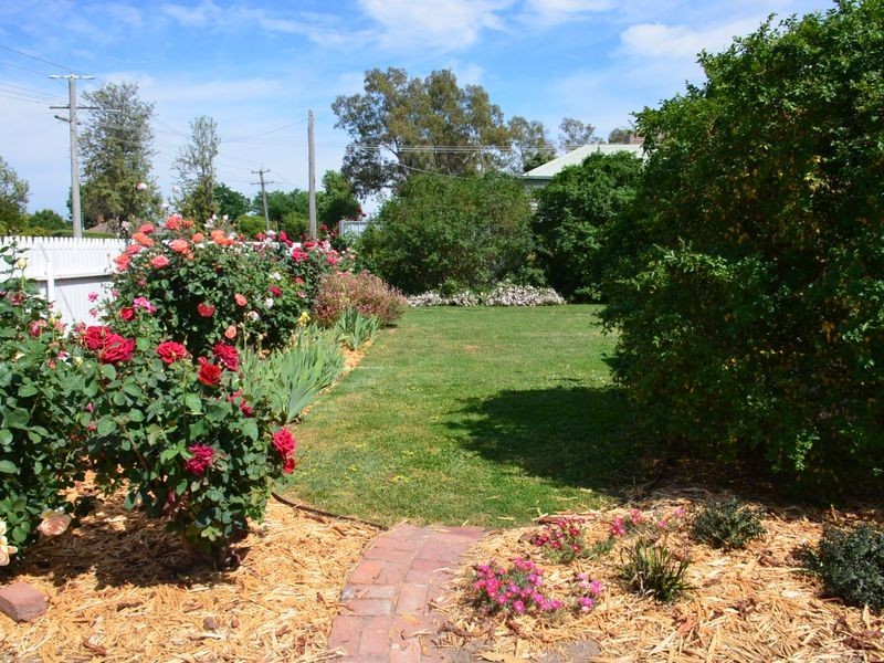 87 Mackellar Street, Benalla VIC 3672