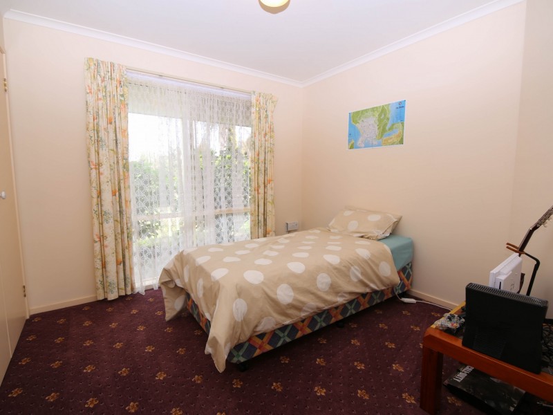 74 Willis Little Drive, Benalla VIC 3672