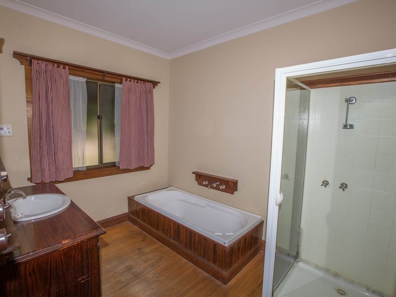 131 Griffiths Track, Mount Bruno VIC 3675