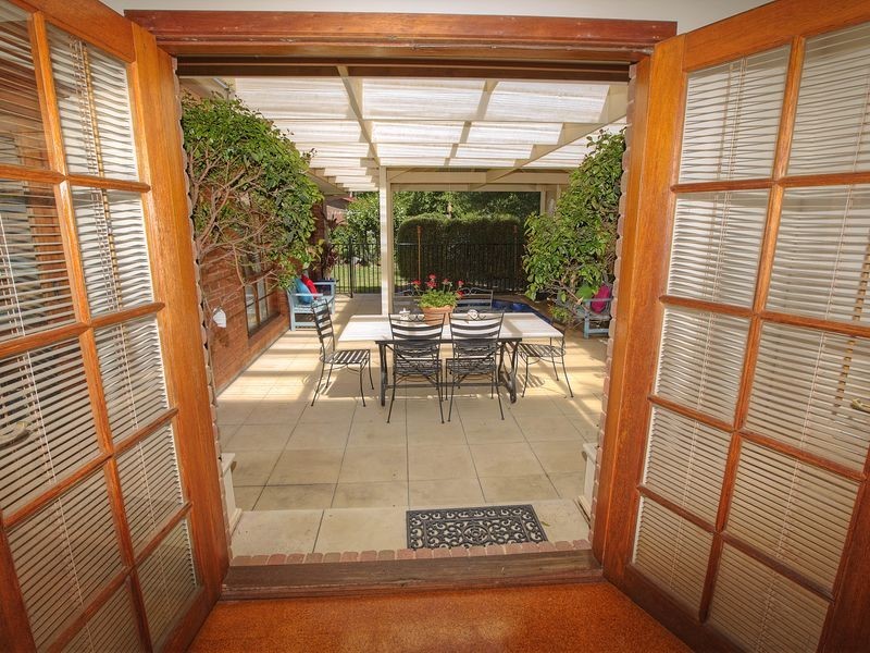 1 DIPLOMAT COURT, Benalla VIC 3672