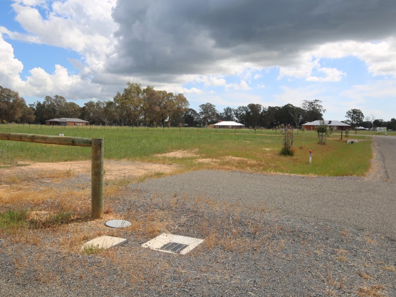 - Green Acres – via Racecourse Road, Benalla VIC 3672