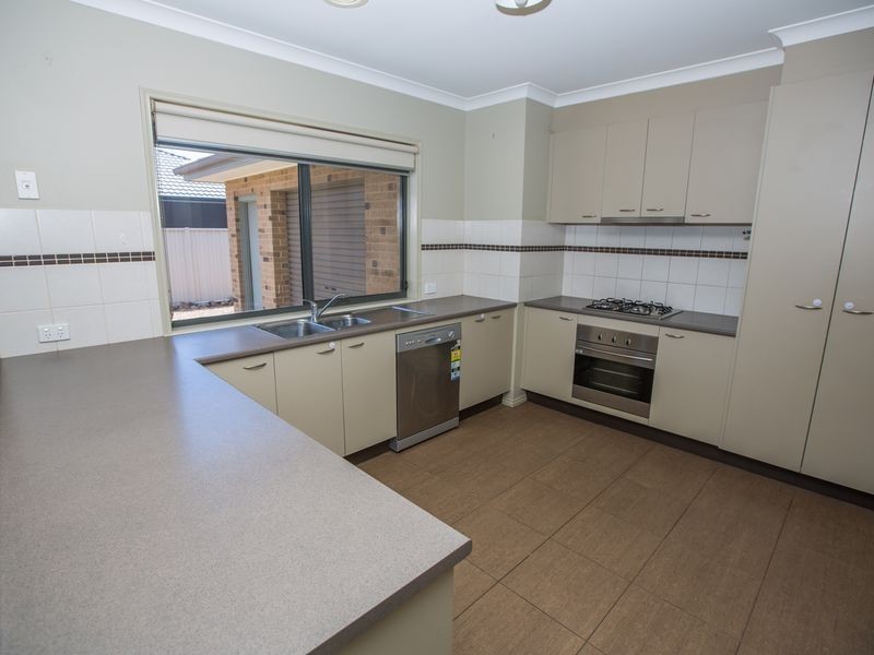 24 McNulty Drive, Benalla VIC 3672