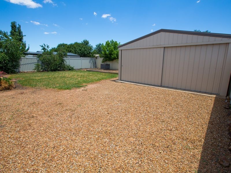 24 McNulty Drive, Benalla VIC 3672
