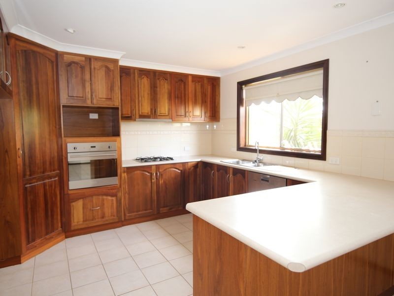 9 Bourke Drive, Benalla VIC 3672