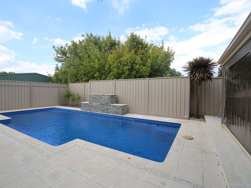 9 Bourke Drive, Benalla VIC 3672