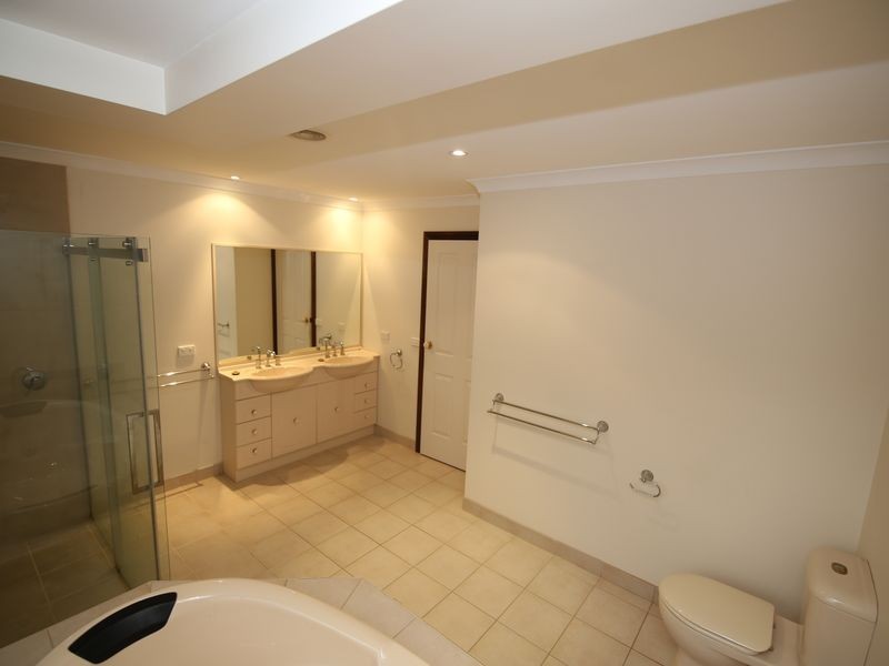 9 Bourke Drive, Benalla VIC 3672