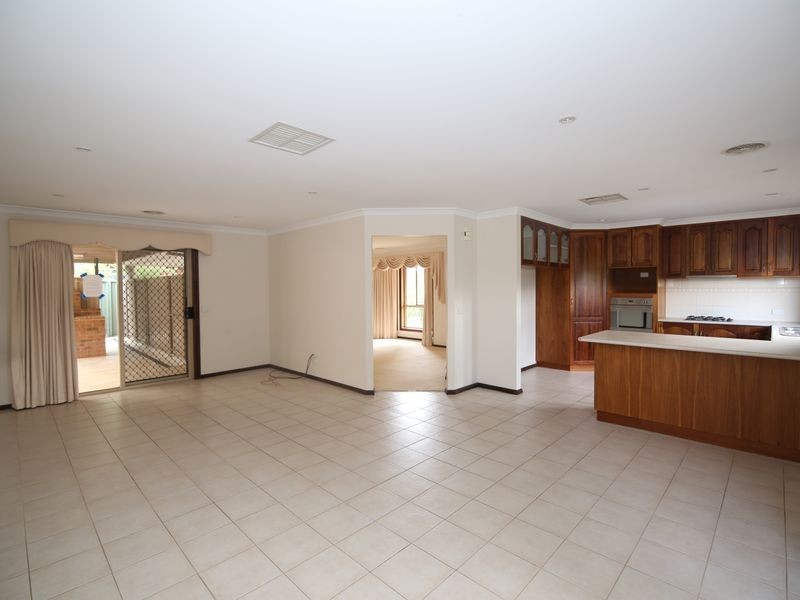 9 Bourke Drive, Benalla VIC 3672