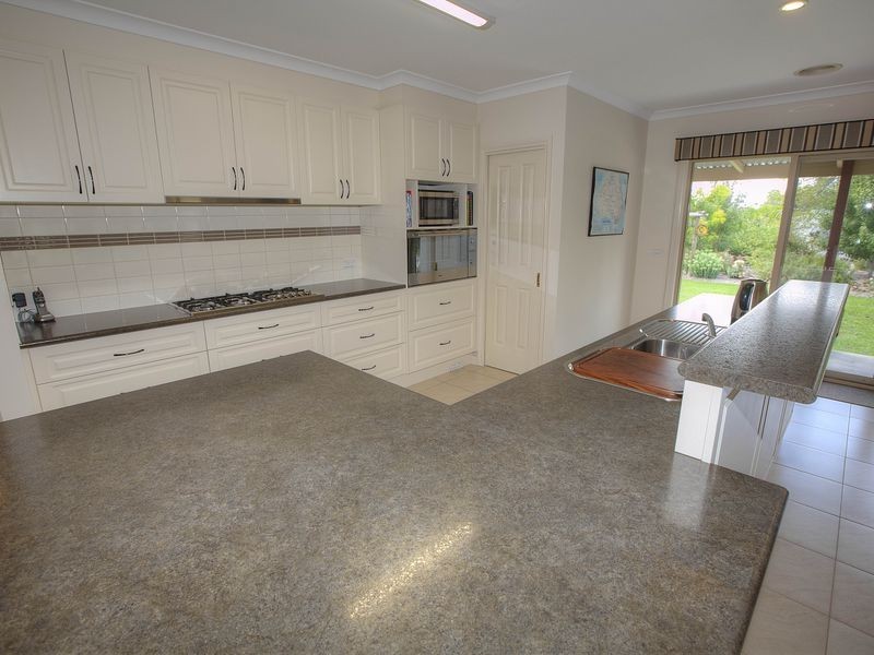 9 Silva Drive, Benalla VIC 3672