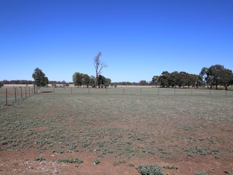 10 Neale Street Goorambat, Benalla VIC 3672