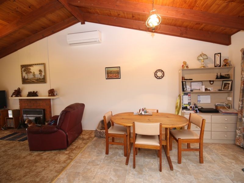 196 Hunter Road, Benalla VIC 3672